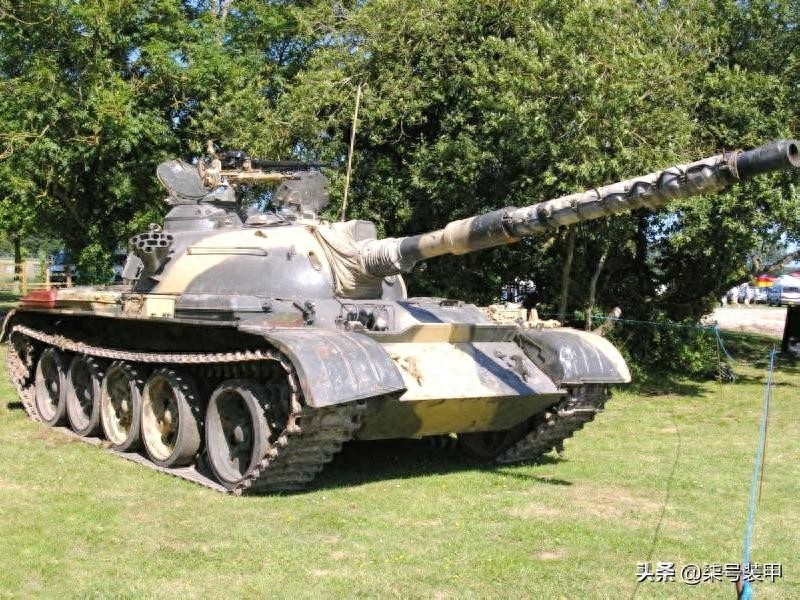 首次独立设计的主战坦克——69式