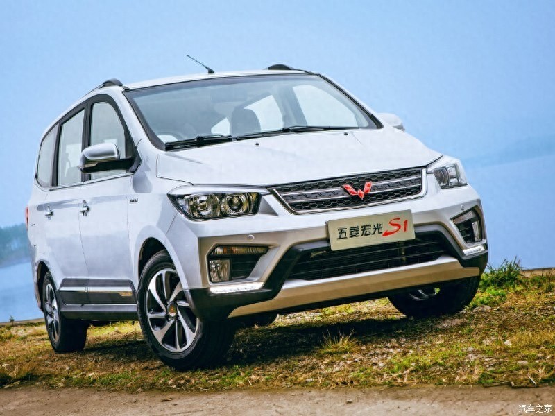 7万可买最实用车:五菱宏光S1,中国神车榜排第一的大哥