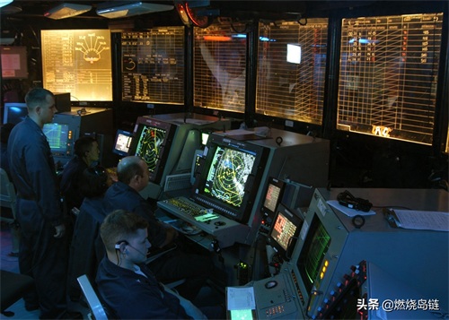 世界常规动力航母的巅峰——已经退役的美国“小鹰”级航空母舰