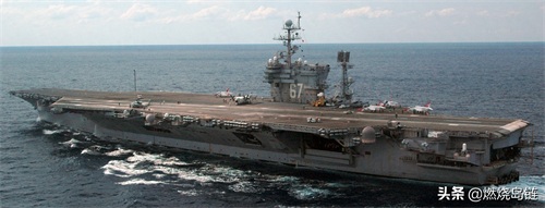 世界常规动力航母的巅峰——已经退役的美国“小鹰”级航空母舰