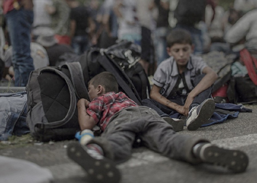 实拍战乱中的叙利亚儿童:画面让人觉得揪心,实在是太可怜了