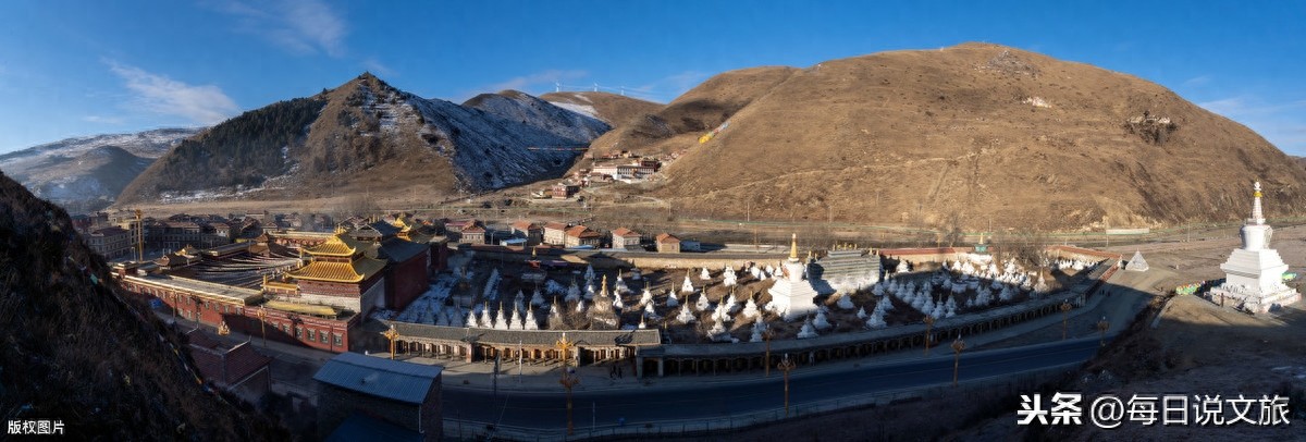 四川甘孜：浩瀚星空美如画卷，塔公草原引人入胜