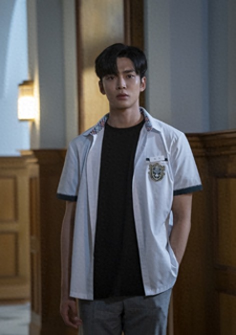 韩国新生代偶像金路云