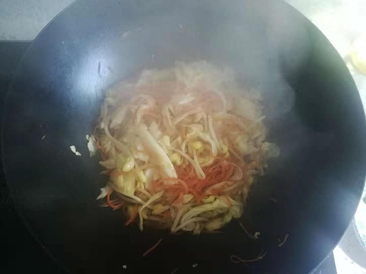 北方人爱吃的焖饼,这样做简单经济实惠,还很美味,快来试试吧