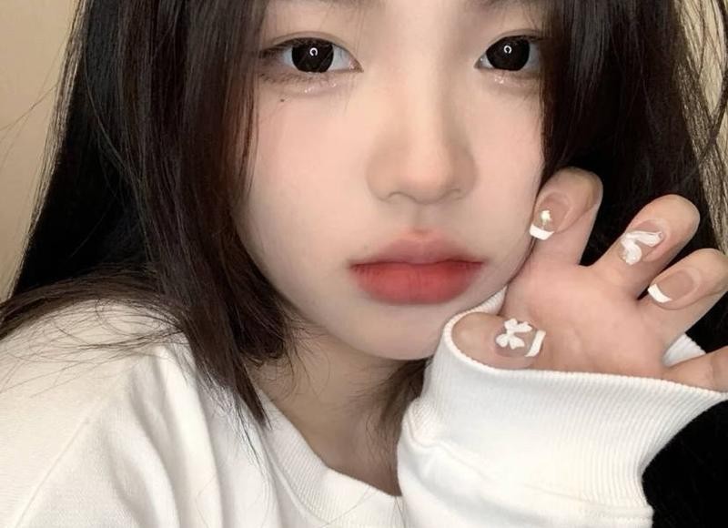 女人分手之后，应该和前男友做朋友，还是应该老死不相往来？