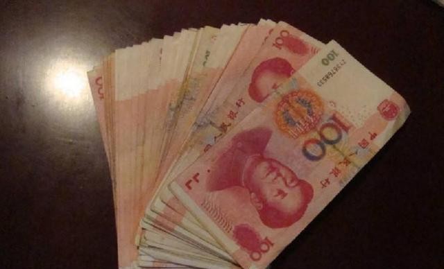 一千块钱可以做什么生意：如果你手里只有一千块钱了，叫你去做生意你会做什么生意？