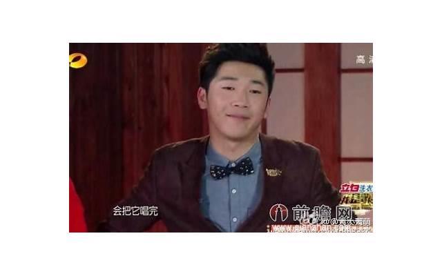  为什么穿着这么暴露，和健身教练做这样亲密动作