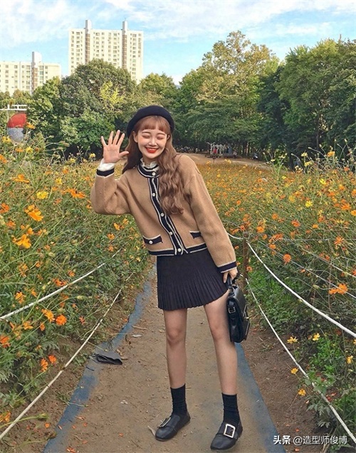 2019最新长发大波浪卷,变美,你只差一个减龄又时尚的发型