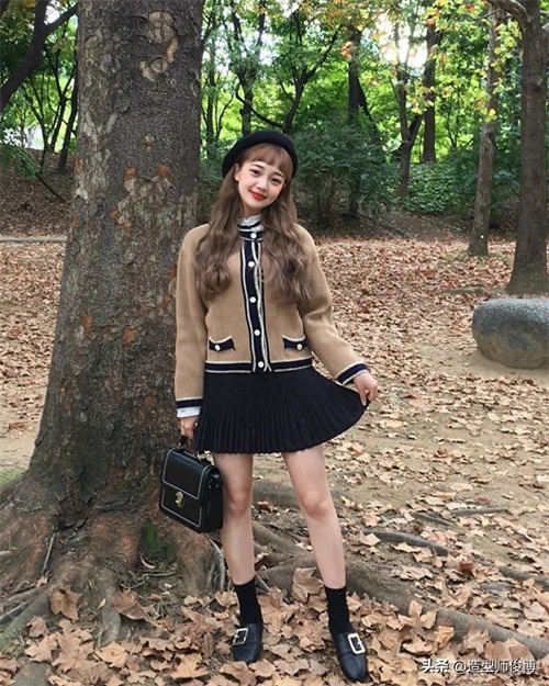 2019最新长发大波浪卷,变美,你只差一个减龄又时尚的发型